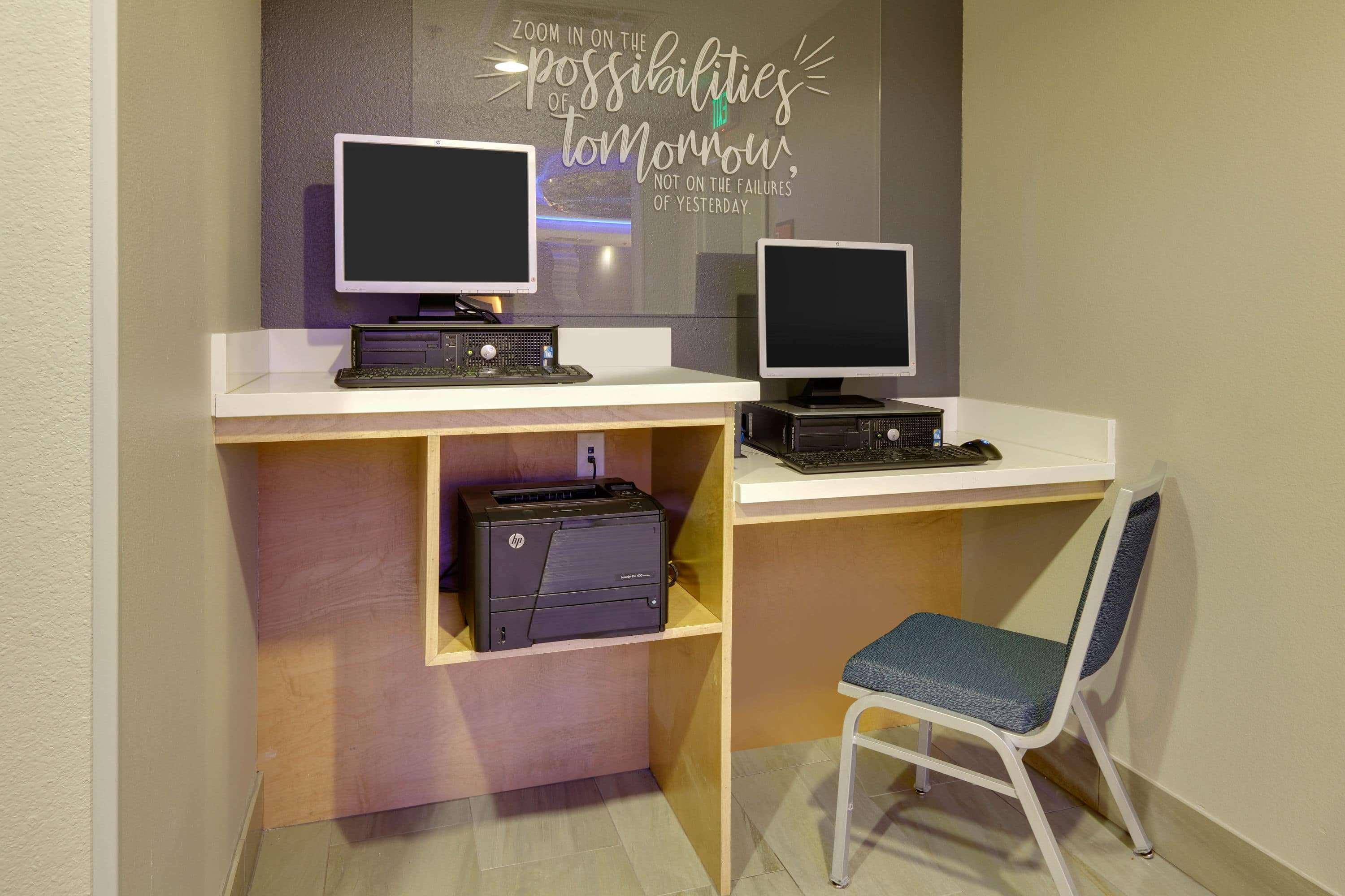 La Quinta By Wyndham Dallas Love Field Bagian luar foto